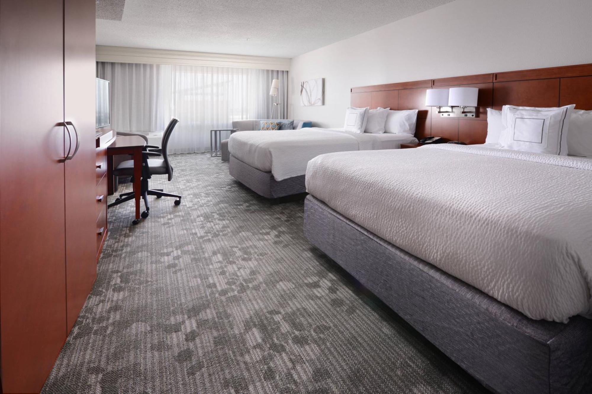 Courtyard Marriott Houston 3* Pearland