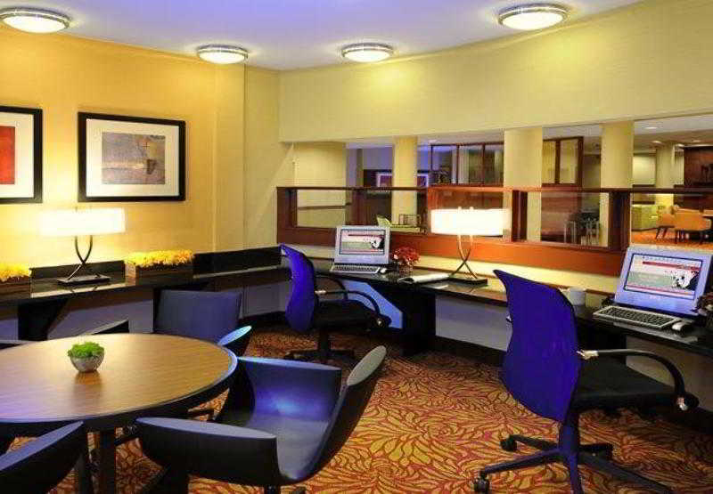 Courtyard Marriott Houston Hotel