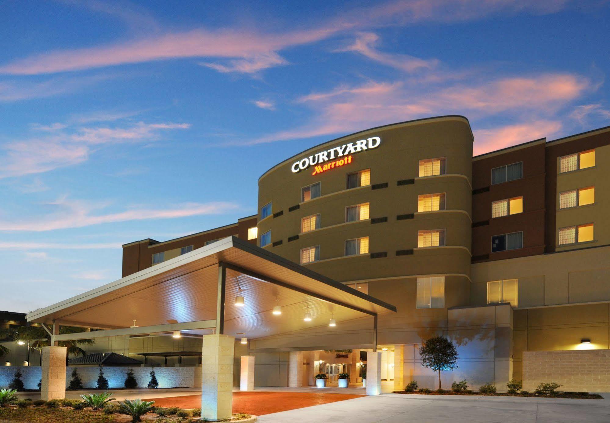 Courtyard Marriott Houston Pearland